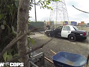 fuck the Cops - insane cop splashes all over pipe